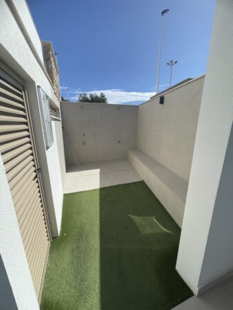 SUPER TOP FLOOR APART LLANA BEACH (12)