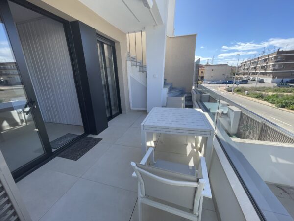 SUPER TOP FLOOR APART LLANA BEACH (24)