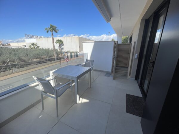 SUPER TOP FLOOR APART LLANA BEACH (25)