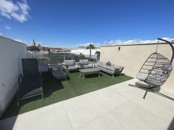 SUPER TOP FLOOR APART LLANA BEACH (28)