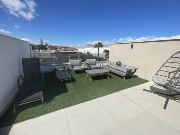 SUPER TOP FLOOR APART LLANA BEACH (29)