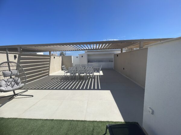 SUPER TOP FLOOR APART LLANA BEACH (32)