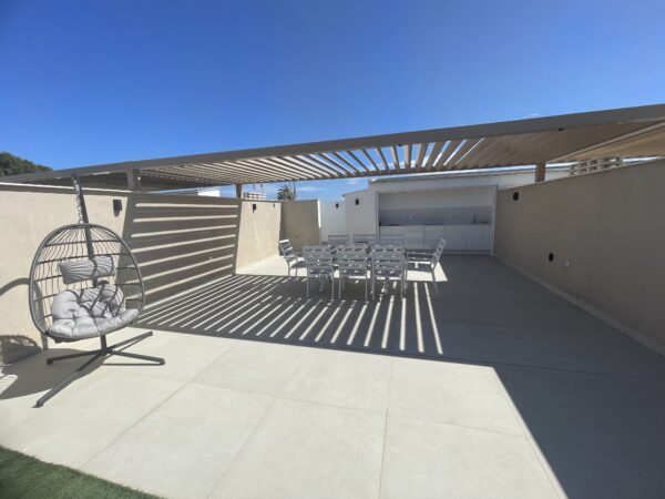 SUPER TOP FLOOR APART LLANA BEACH (34)