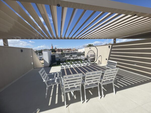 SUPER TOP FLOOR APART LLANA BEACH (47)