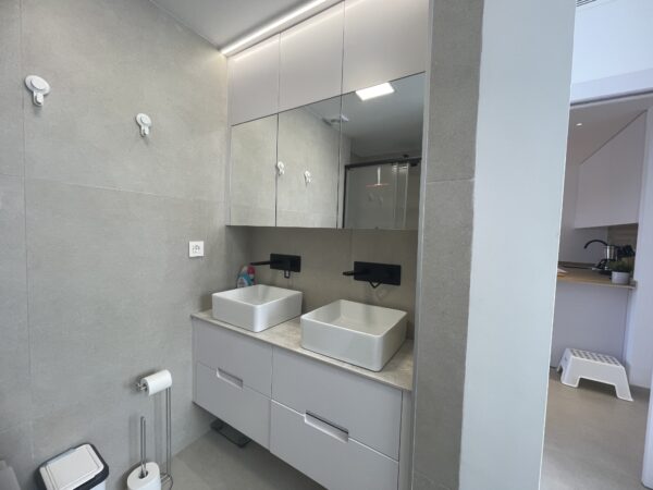 SUPER TOP FLOOR APART LLANA BEACH (5)