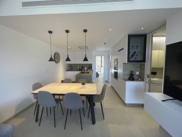 SUPER TOP FLOOR APART LLANA BEACH (64)