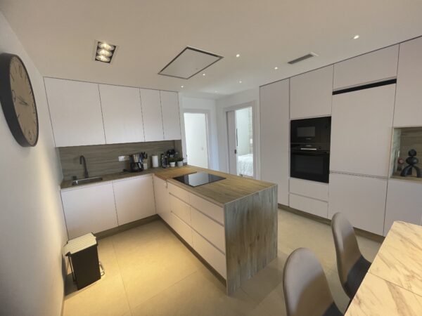 SUPER TOP FLOOR APART LLANA BEACH (74)