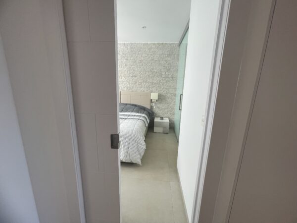 SUPER TOP FLOOR APART LLANA BEACH (83)
